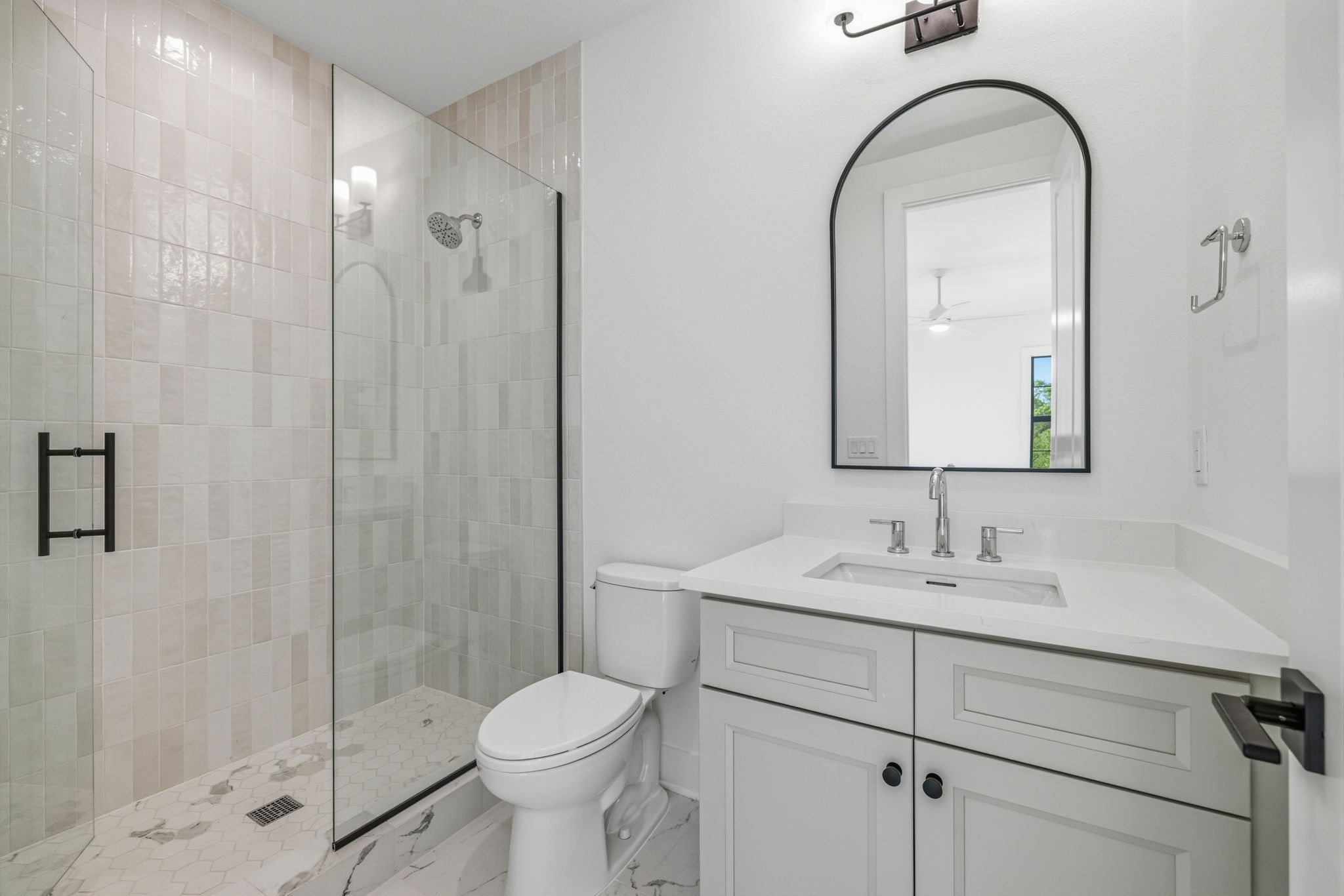 Tampa, Florida, 33611, United States, 4 Bedrooms Bedrooms, ,4 BathroomsBathrooms,Residential,For Sale,2009743