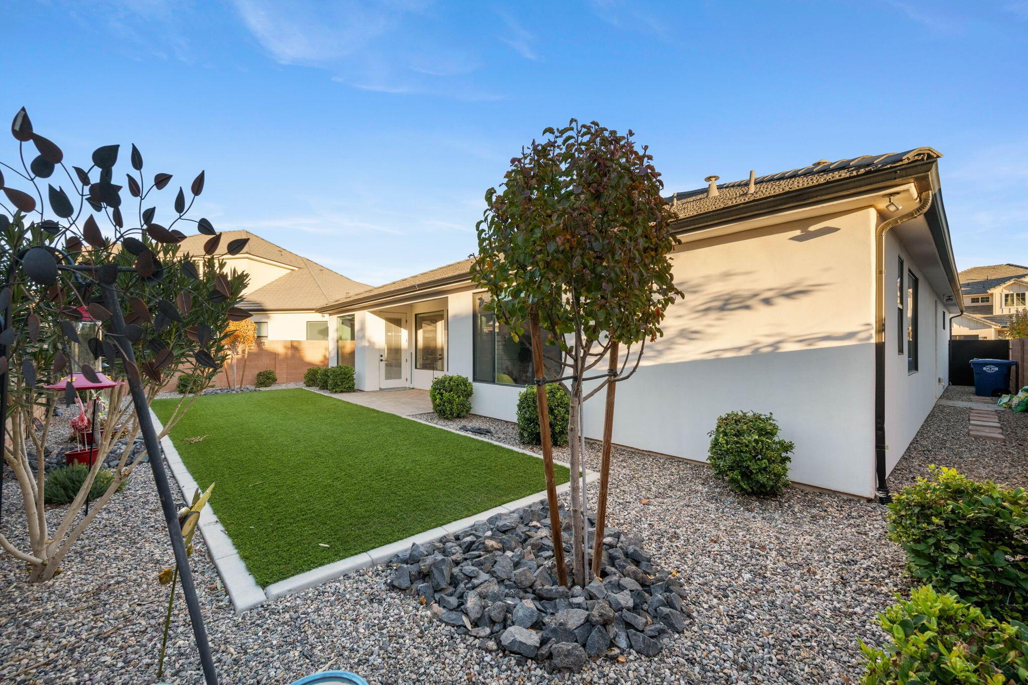 Washington, Utah, 84780, United States, 4 Bedrooms Bedrooms, ,2 BathroomsBathrooms,Residential,For Sale,2005591