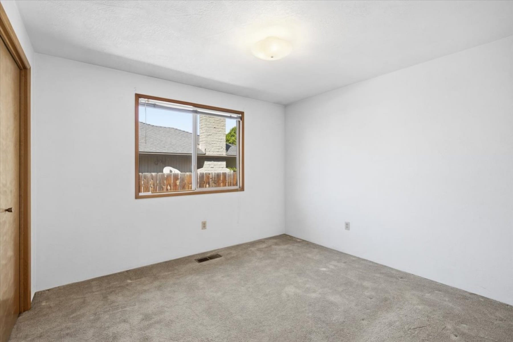  3031 Cheltenham Way Medford, OR 97504 - 物件實景