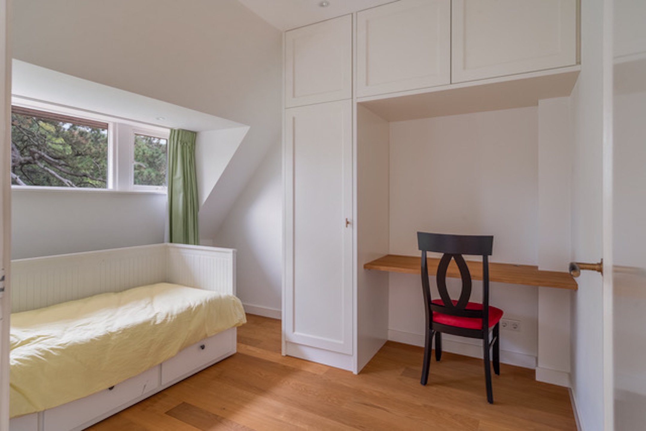  Spacious, turn-key family villa with swimming pool and guest accommodation - 物件實景