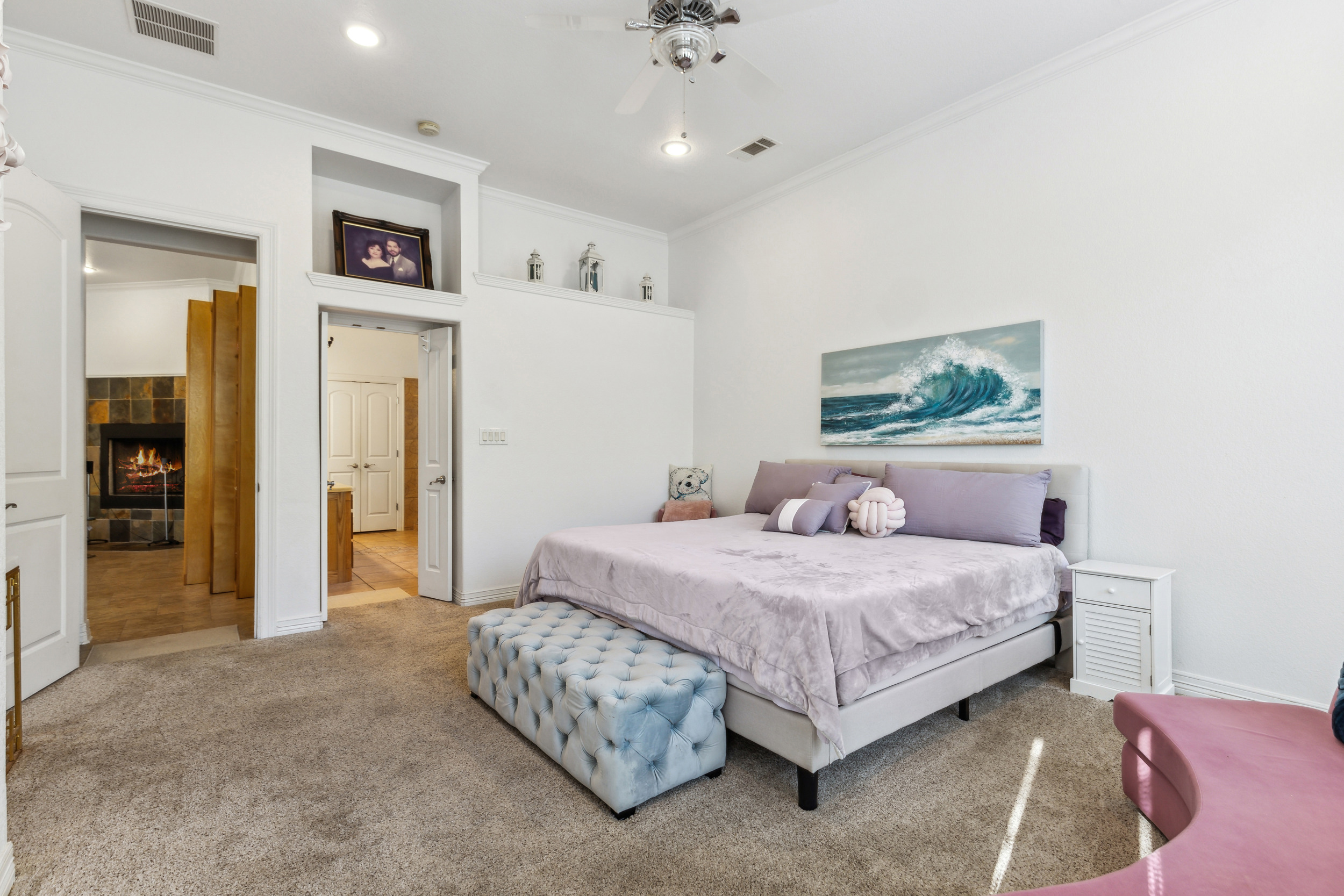  Fort Worth Home with an Expansive Indoor Pool & Entertainment Level - 物件實景