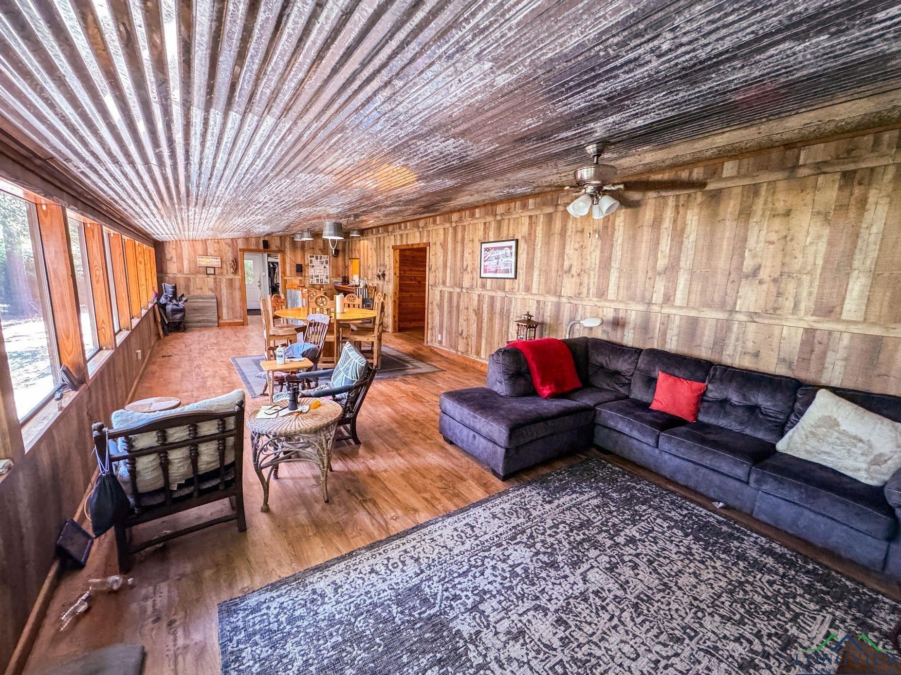 Karnack, Texas, 75661, United States, 3 Bedrooms Bedrooms, ,2 BathroomsBathrooms,Residential,For Sale,1983370