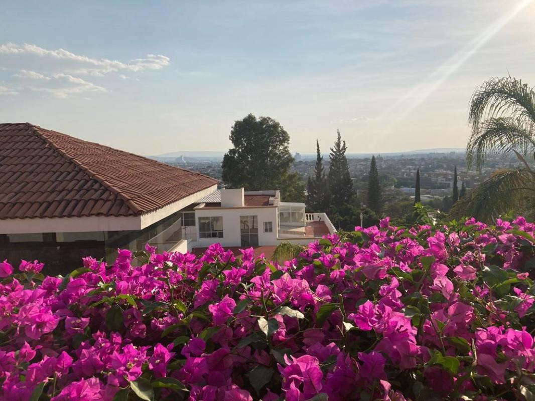 Loma de San Juan, Querétaro, Querétaro, 76060, Mexico, 3 Bedrooms Bedrooms, ,4 BathroomsBathrooms,Residential,For Sale,Loma de San Juan,1619388