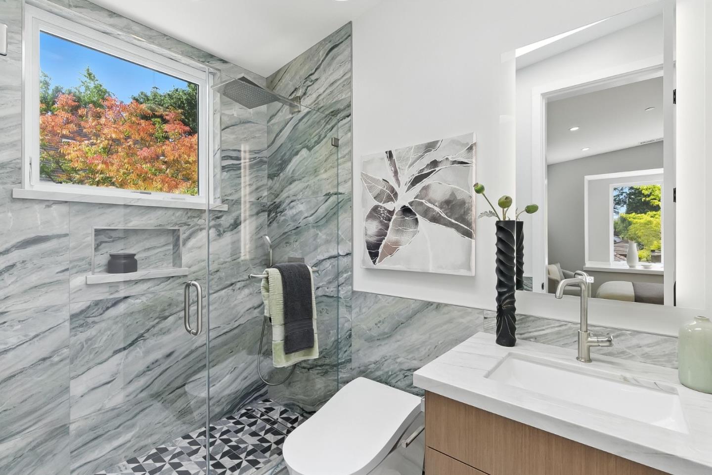 Palo Alto, California, 94303, United States, 4 Bedrooms Bedrooms, ,5 BathroomsBathrooms,Residential,For Sale,1906712