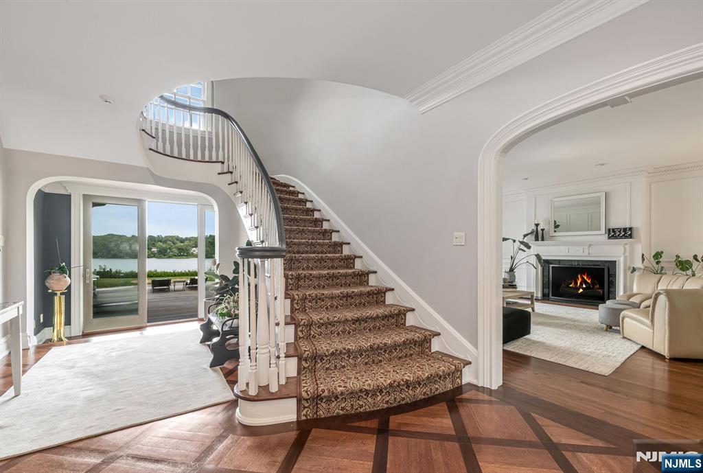 Franklin Lakes, New Jersey, 07417, United States, 6 Bedrooms Bedrooms, ,7 BathroomsBathrooms,Residential,For Sale,1903757