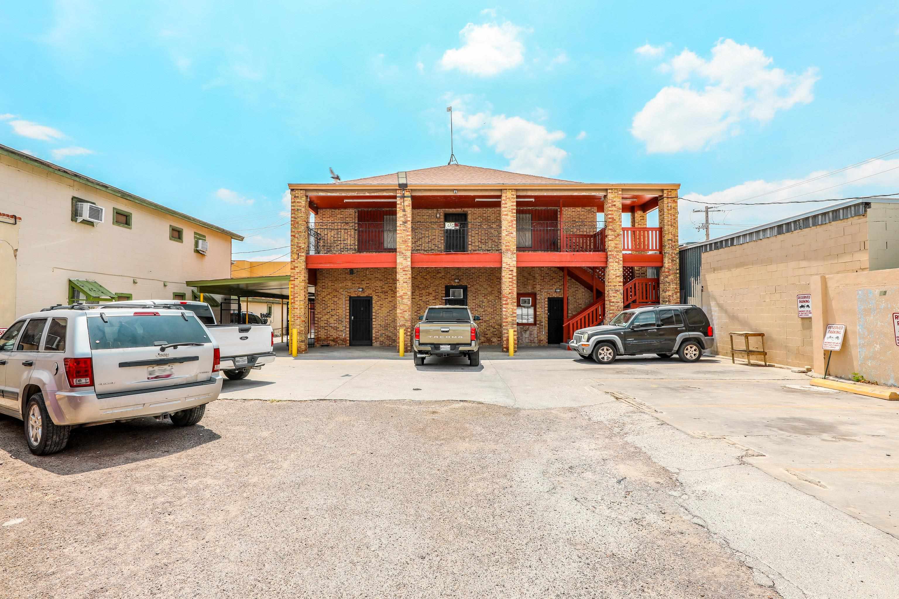 Laredo, Texas, 78040, United States, ,Residential,For Sale,1933495