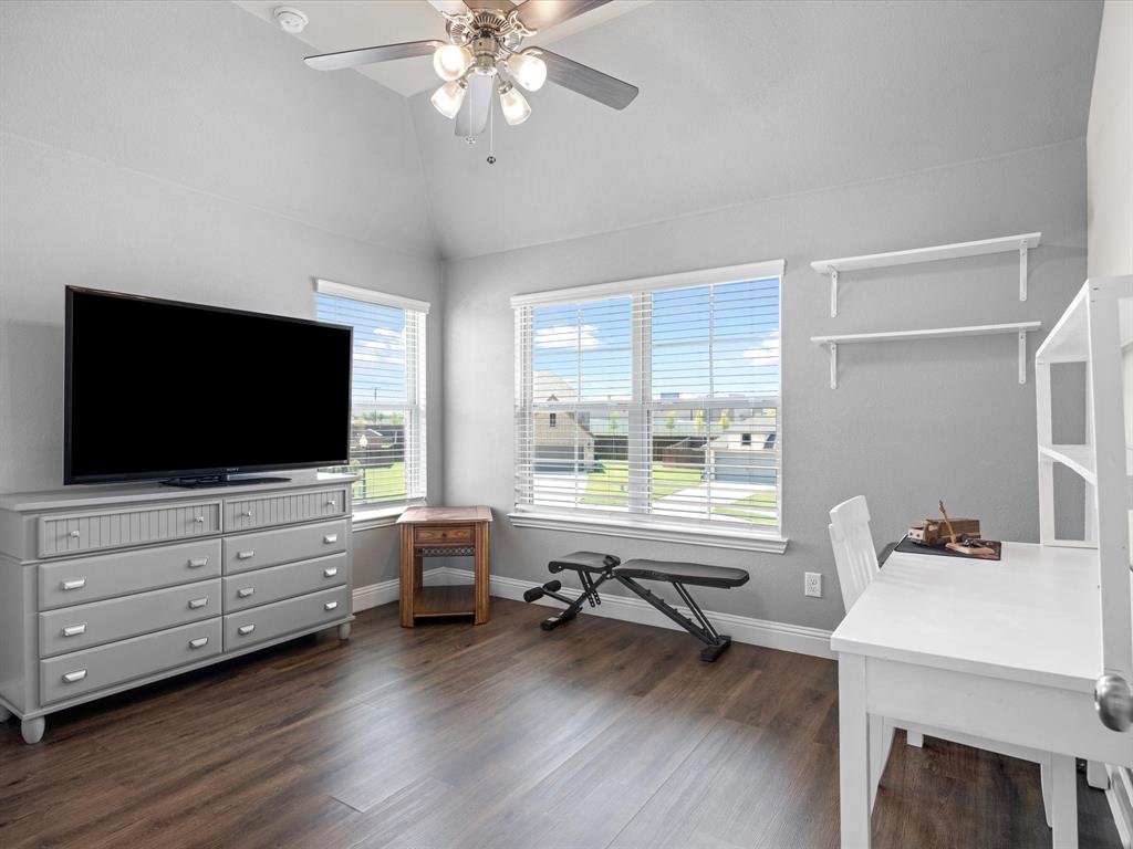 Waxahachie, Texas, 75165, United States, 4 Bedrooms Bedrooms, ,4 BathroomsBathrooms,Residential,For Sale,1978879