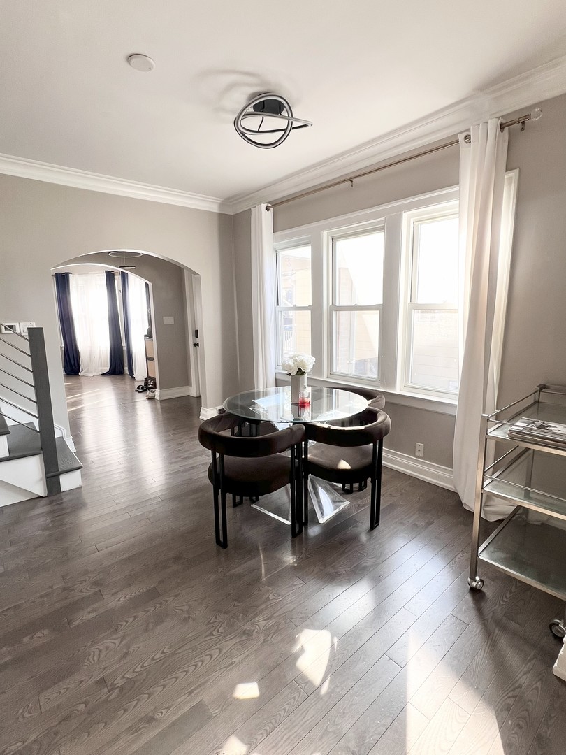 Brookfield, Illinois, 60513, United States, 5 Bedrooms Bedrooms, ,3 BathroomsBathrooms,Residential,For Sale,1859782