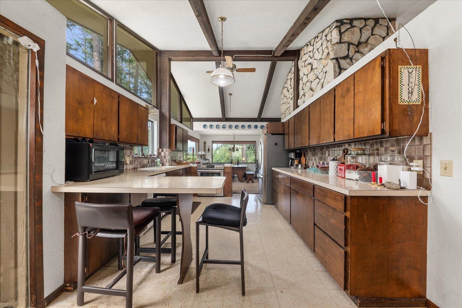 Colville, Washington, 99114, United States, 5 Bedrooms Bedrooms, ,3 BathroomsBathrooms,Residential,For Sale,2049319
