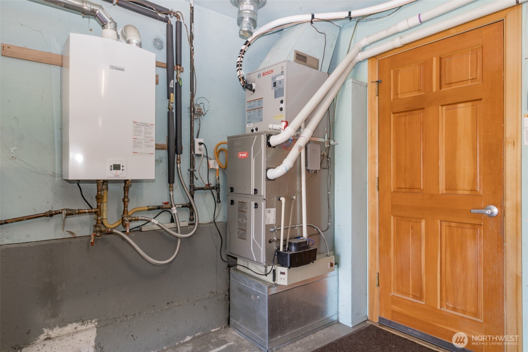 Kent, Washington, 98031, United States, 3 Bedrooms Bedrooms, ,2 BathroomsBathrooms,Residential,For Sale,1984192