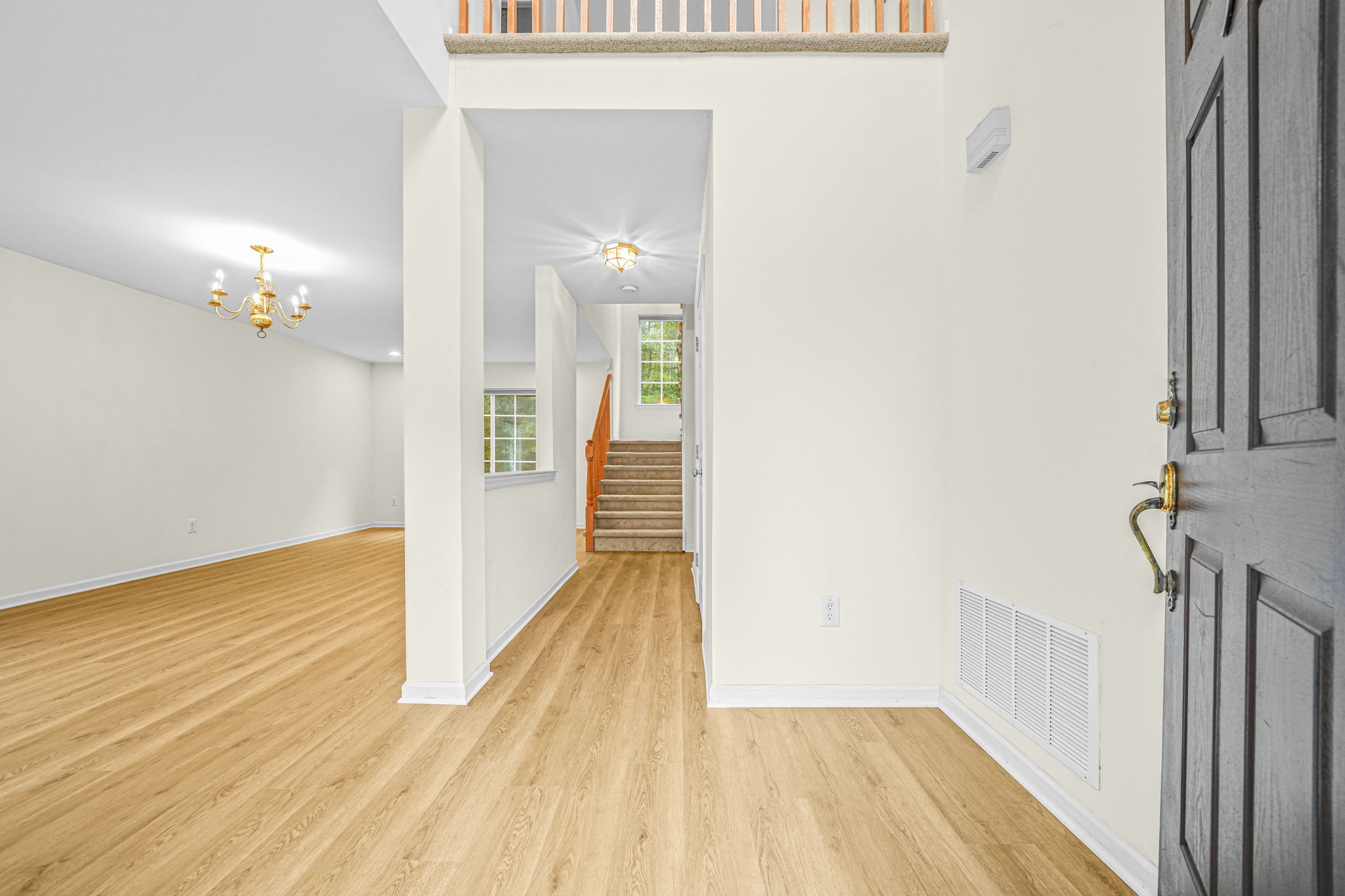 Mount Olive Township, New Jersey, 07828, United States, 4 Bedrooms Bedrooms, ,3 BathroomsBathrooms,Residential,For Sale,1976340