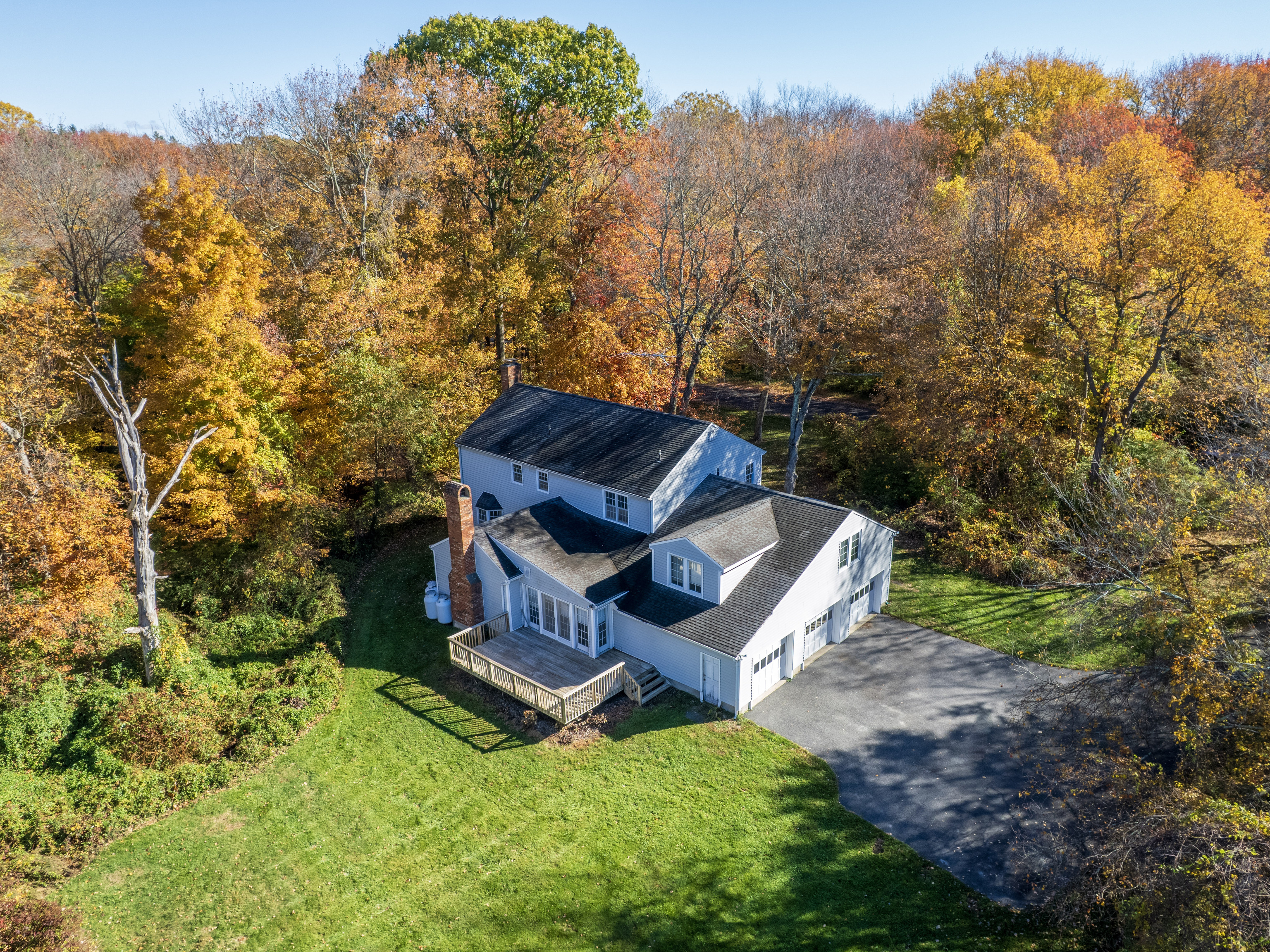 Redding, Connecticut, 06896, United States, 5 Bedrooms Bedrooms, ,5 BathroomsBathrooms,Residential,For Sale,1997100