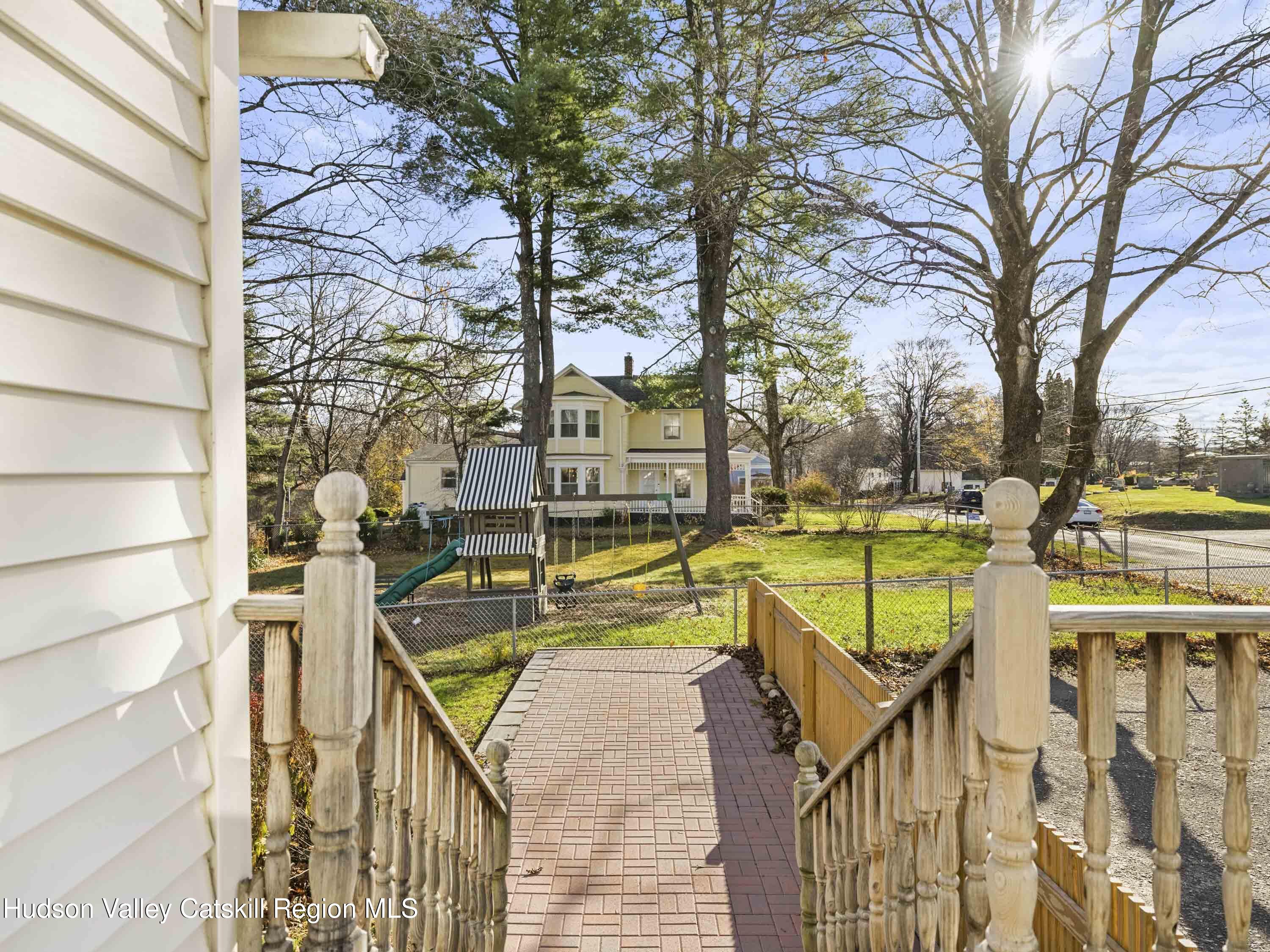 Red Hook, New York, 12571, United States, 4 Bedrooms Bedrooms, ,3 BathroomsBathrooms,Residential,For Sale,2000518