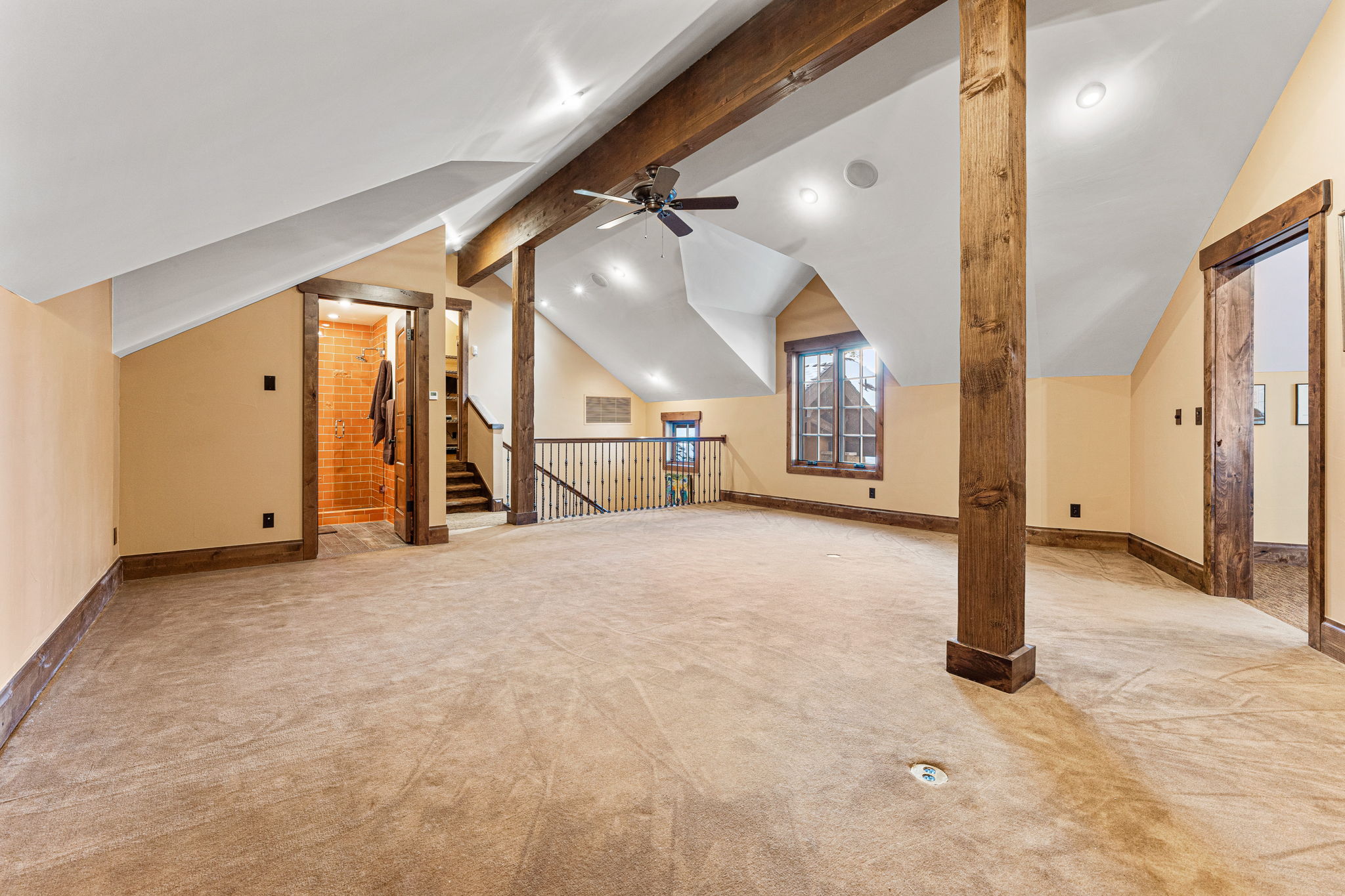  Impressive Mountain Retreat Nestled in the Exclusive Enclave of West Ranch - 物件實景