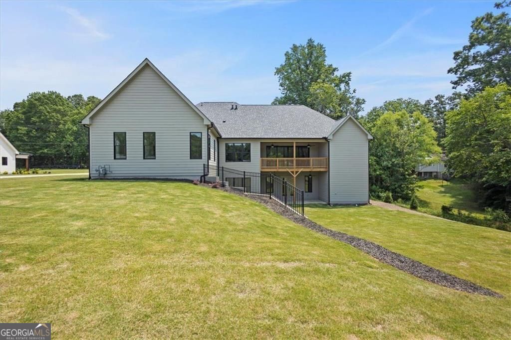 Gainesville, Georgia, 30506, United States, 5 Bedrooms Bedrooms, ,4 BathroomsBathrooms,Residential,For Sale,1909914