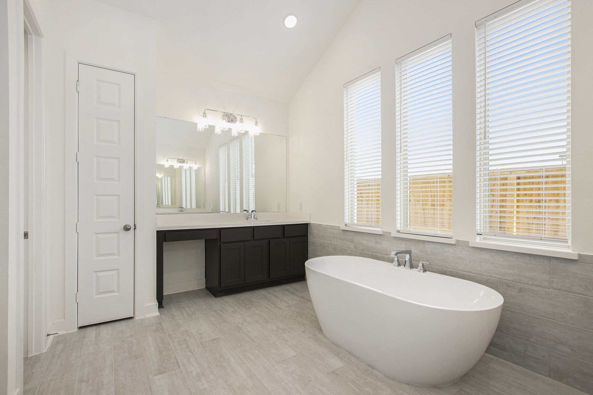 Katy, Texas, 77493, United States, 4 Bedrooms Bedrooms, ,4 BathroomsBathrooms,Residential,For Sale,1891372