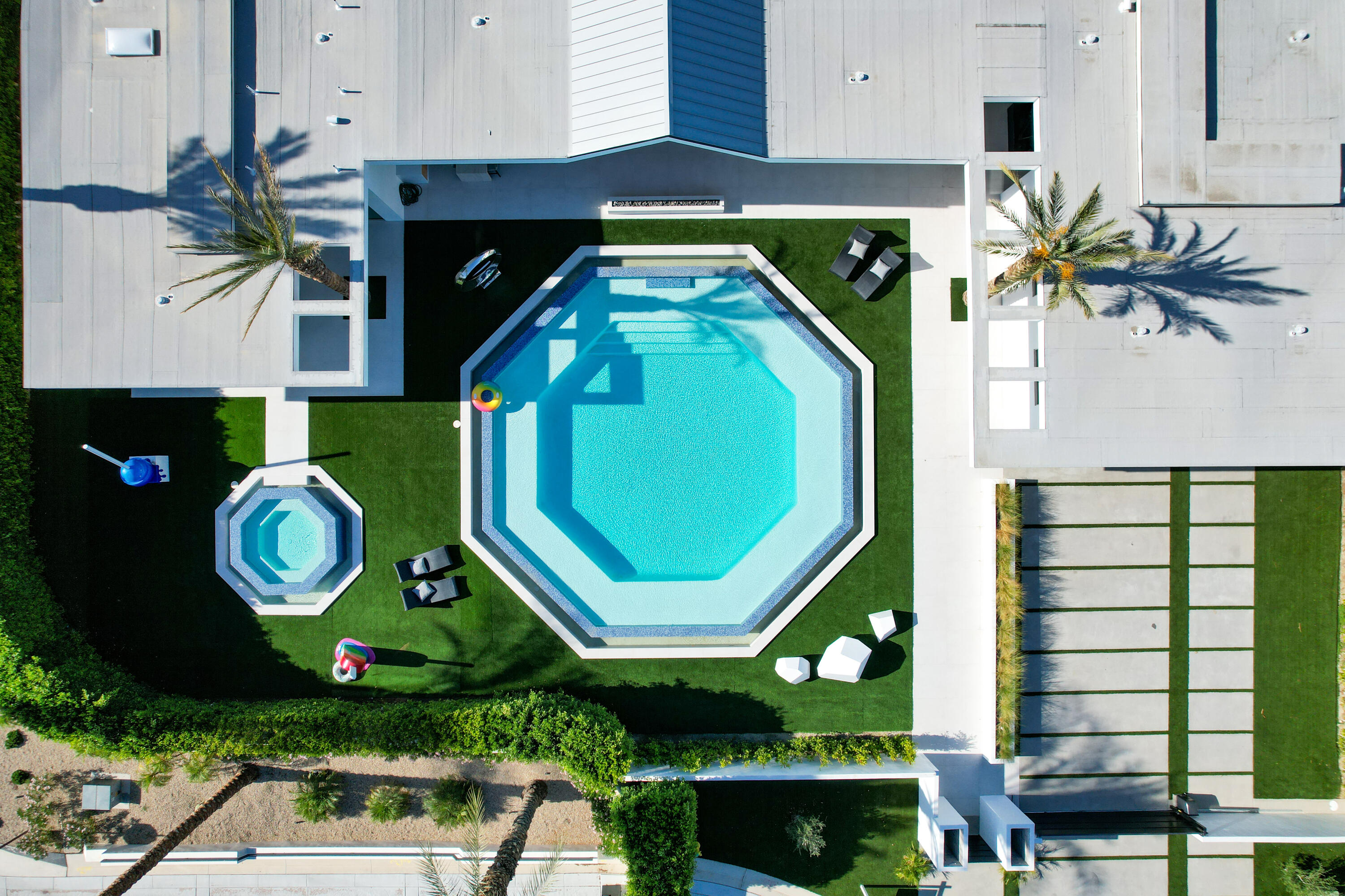 Rancho Mirage, California, 92270, United States, 4 Bedrooms Bedrooms, ,2 BathroomsBathrooms,Residential,For Sale,2000449