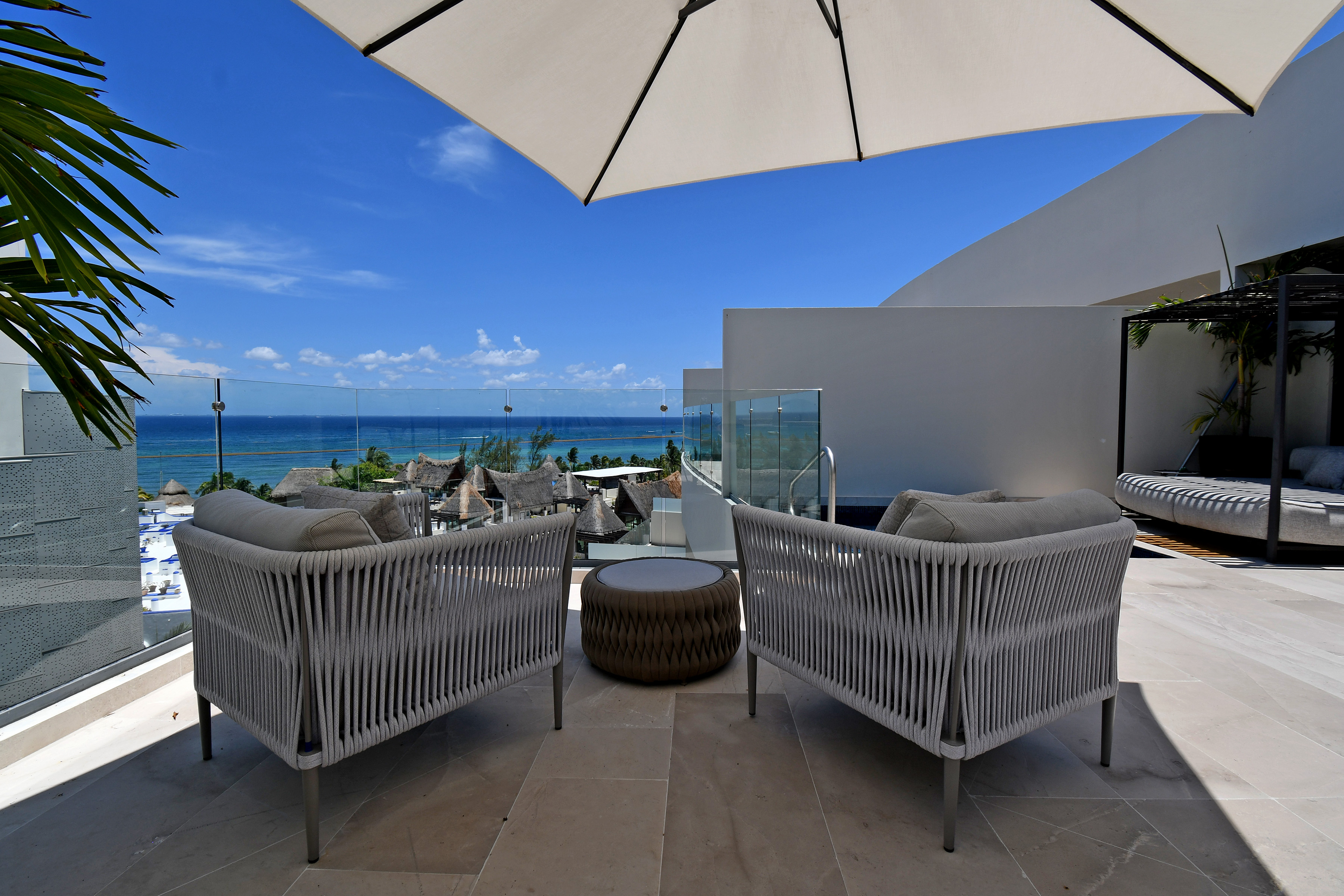  Three-Bedroom Blue Horizon Penthouse - 物件實景