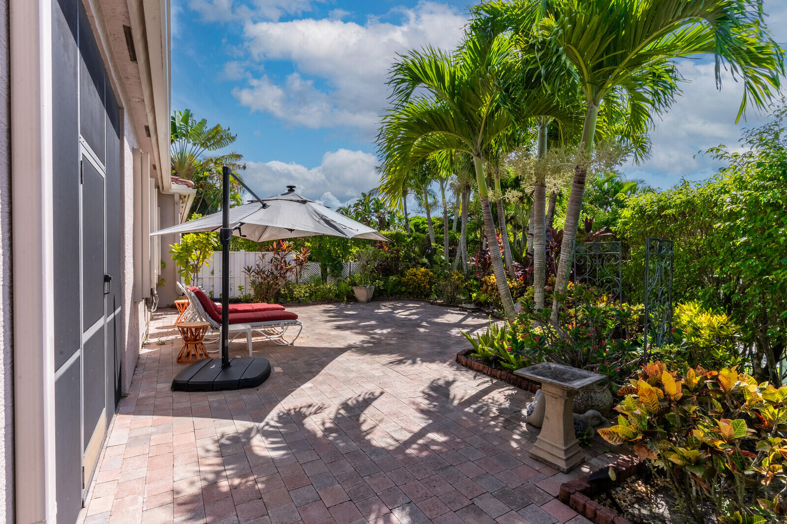 West Palm Beach, Florida, 33411, United States, 2 Bedrooms Bedrooms, ,2 BathroomsBathrooms,Residential,For Sale,1907135