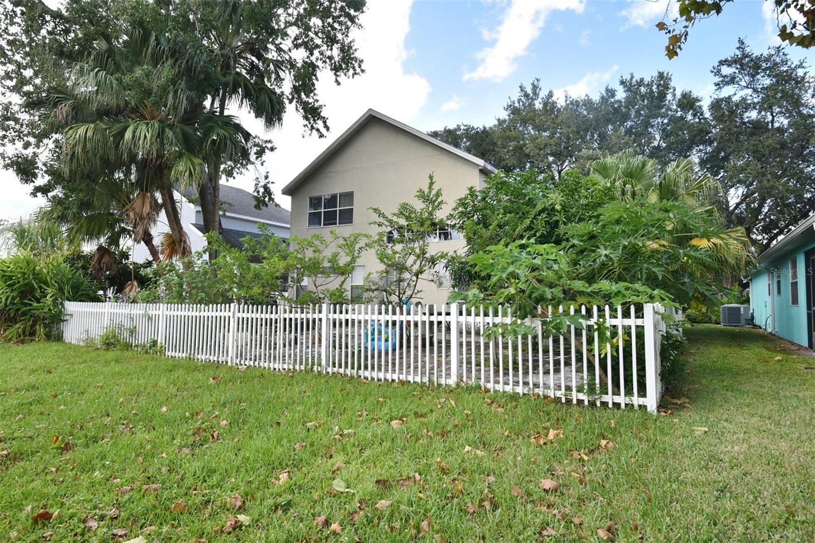ALTAMONTE SPRINGS, Florida, 32701, United States, 3 Bedrooms Bedrooms, ,4 BathroomsBathrooms,Residential,For Sale,1928299