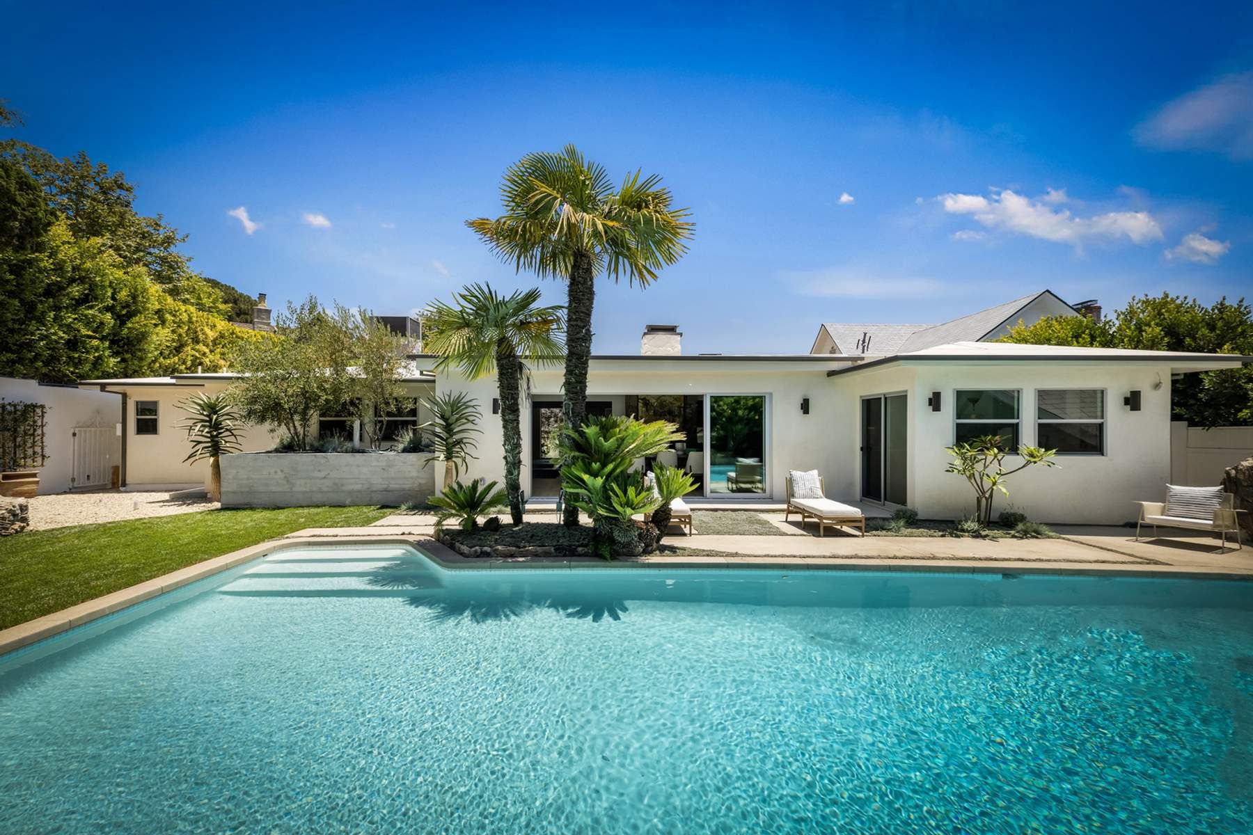  2235 Chislehurst Dr - 物件實景