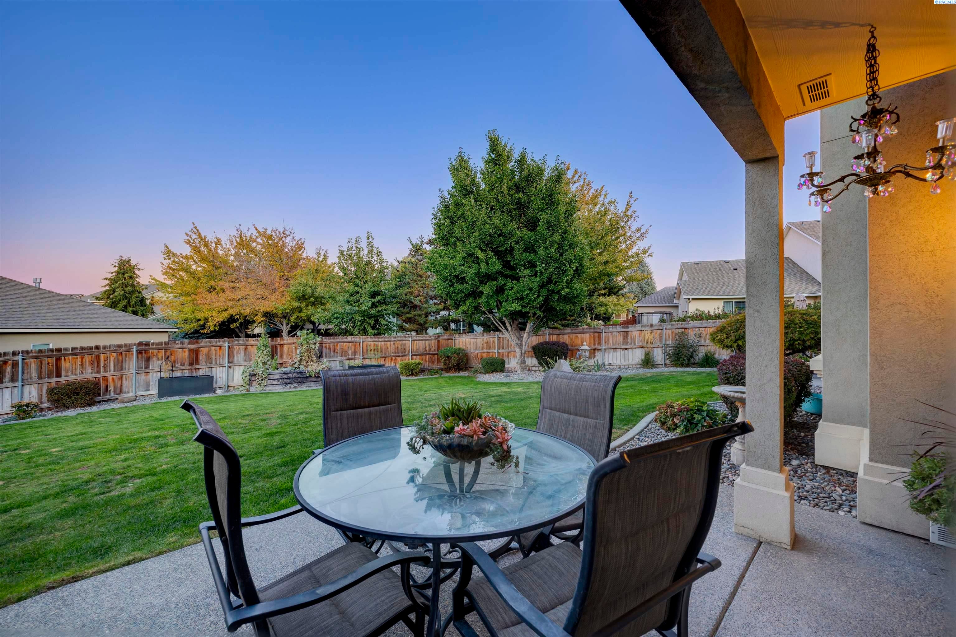 Kennewick, Washington, 99337, United States, 3 Bedrooms Bedrooms, ,3 BathroomsBathrooms,Residential,For Sale,1981093