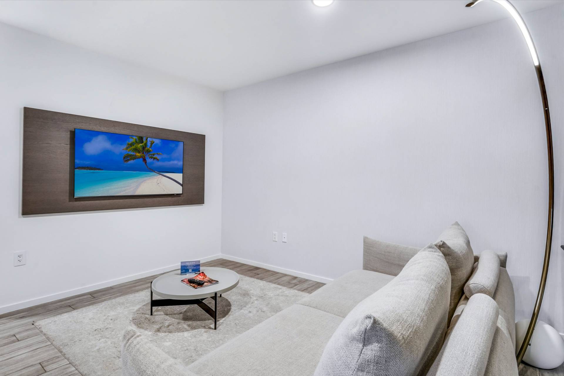 398 NE 5th St, Miami, FL, 33132 - 物件實景