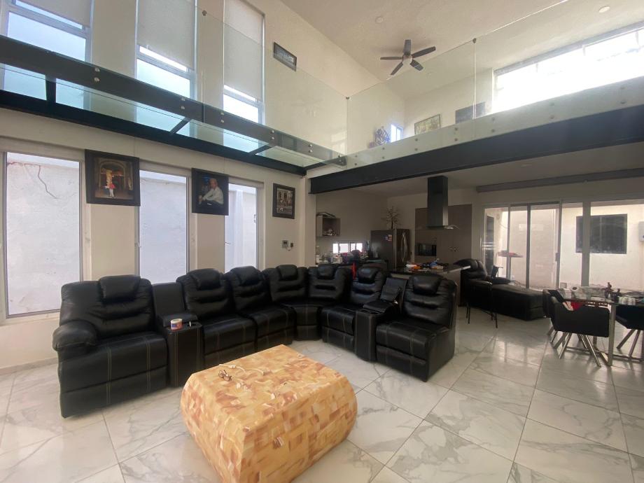 24, Carmen, Campeche, 24100, Mexico, 2 Bedrooms Bedrooms, ,2 BathroomsBathrooms,Residential,For Sale,24,1628197