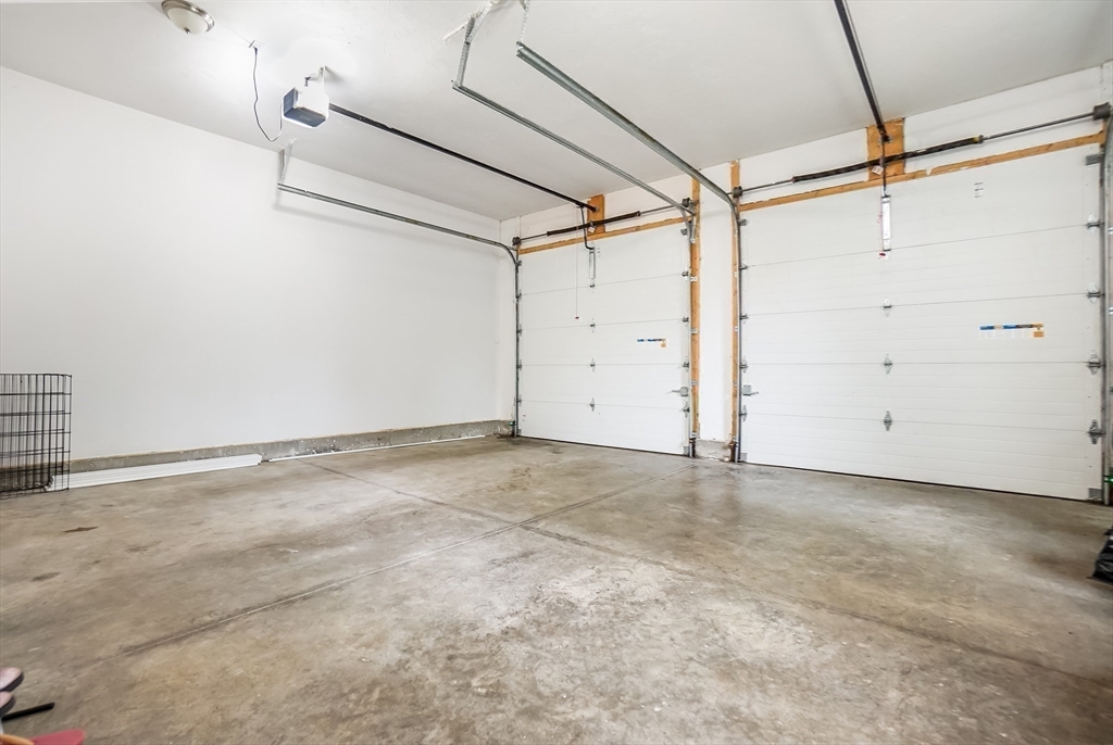 Newton, Massachusetts, 02460, United States, 4 Bedrooms Bedrooms, ,5 BathroomsBathrooms,Residential,For Sale,1982724