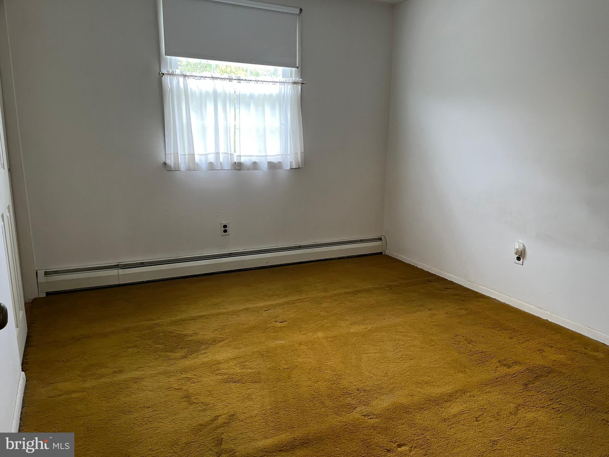 Southampton, Pennsylvania, 18966, United States, 4 Bedrooms Bedrooms, ,Residential,For Sale,1990215