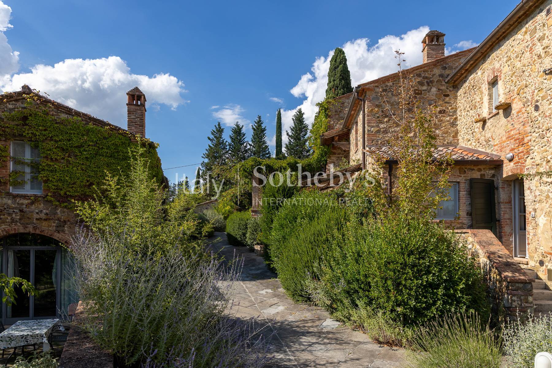  Leopoldina Villa and Hamlet with 9 Residential Units in Tuscany - 物件實景