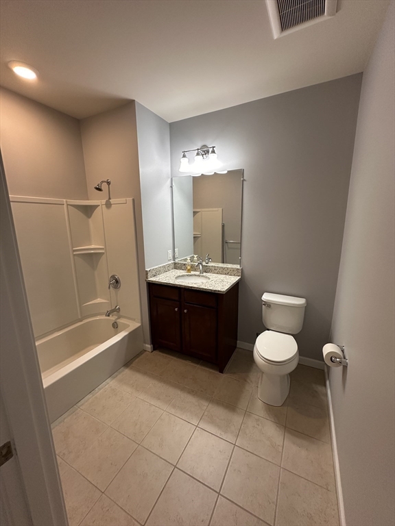 Braintree, Massachusetts, 02184, United States, 2 Bedrooms Bedrooms, ,2 BathroomsBathrooms,Residential,For Sale,1981592