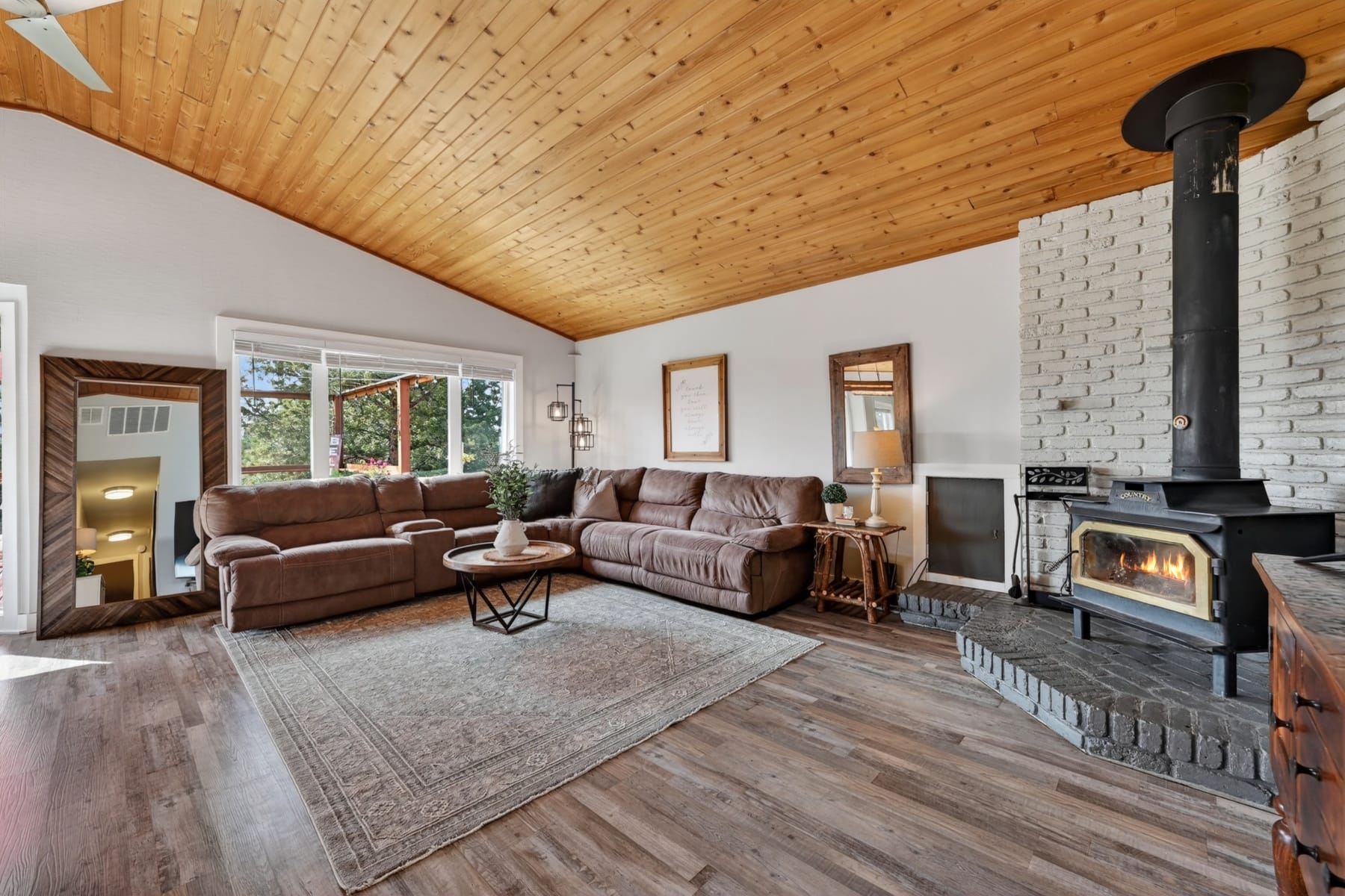  64911 Glacier View Drive Bend, OR 97703 - 物件實景