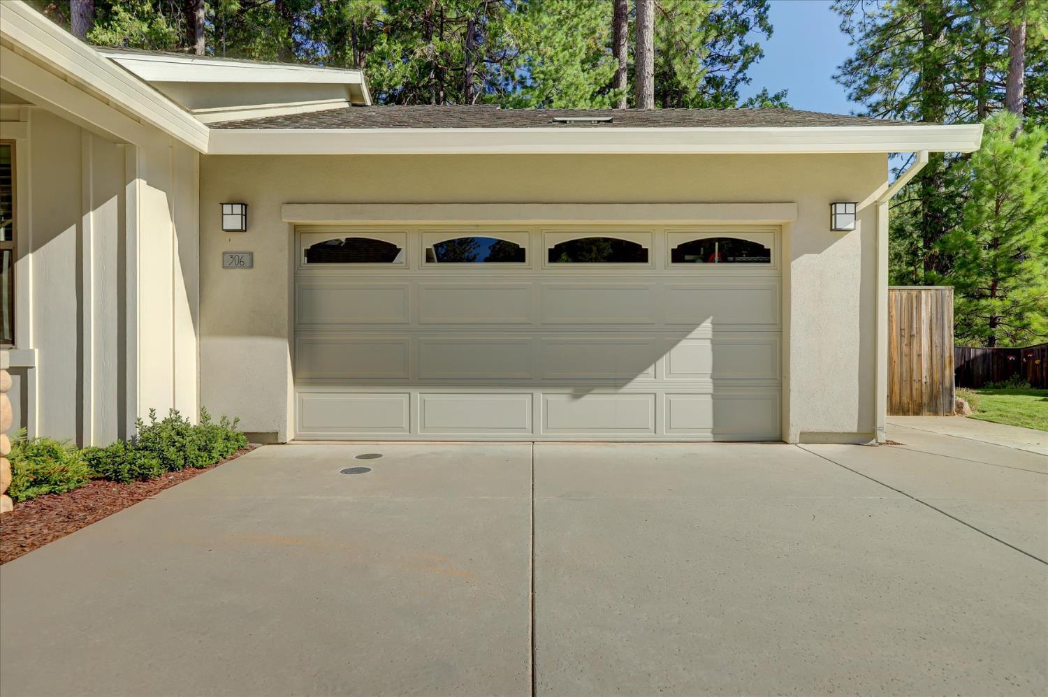 Grass Valley, California, 95945, United States, 4 Bedrooms Bedrooms, ,2 BathroomsBathrooms,Residential,For Sale,1937663