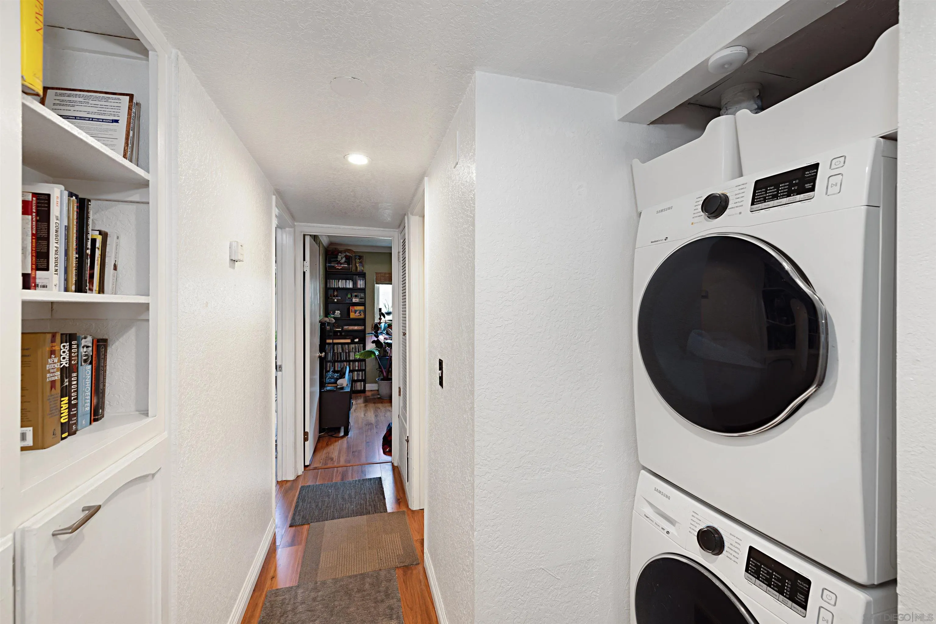 San Diego, California, 92104, United States, 2 Bedrooms Bedrooms, ,2 BathroomsBathrooms,Residential,For Sale,1917788