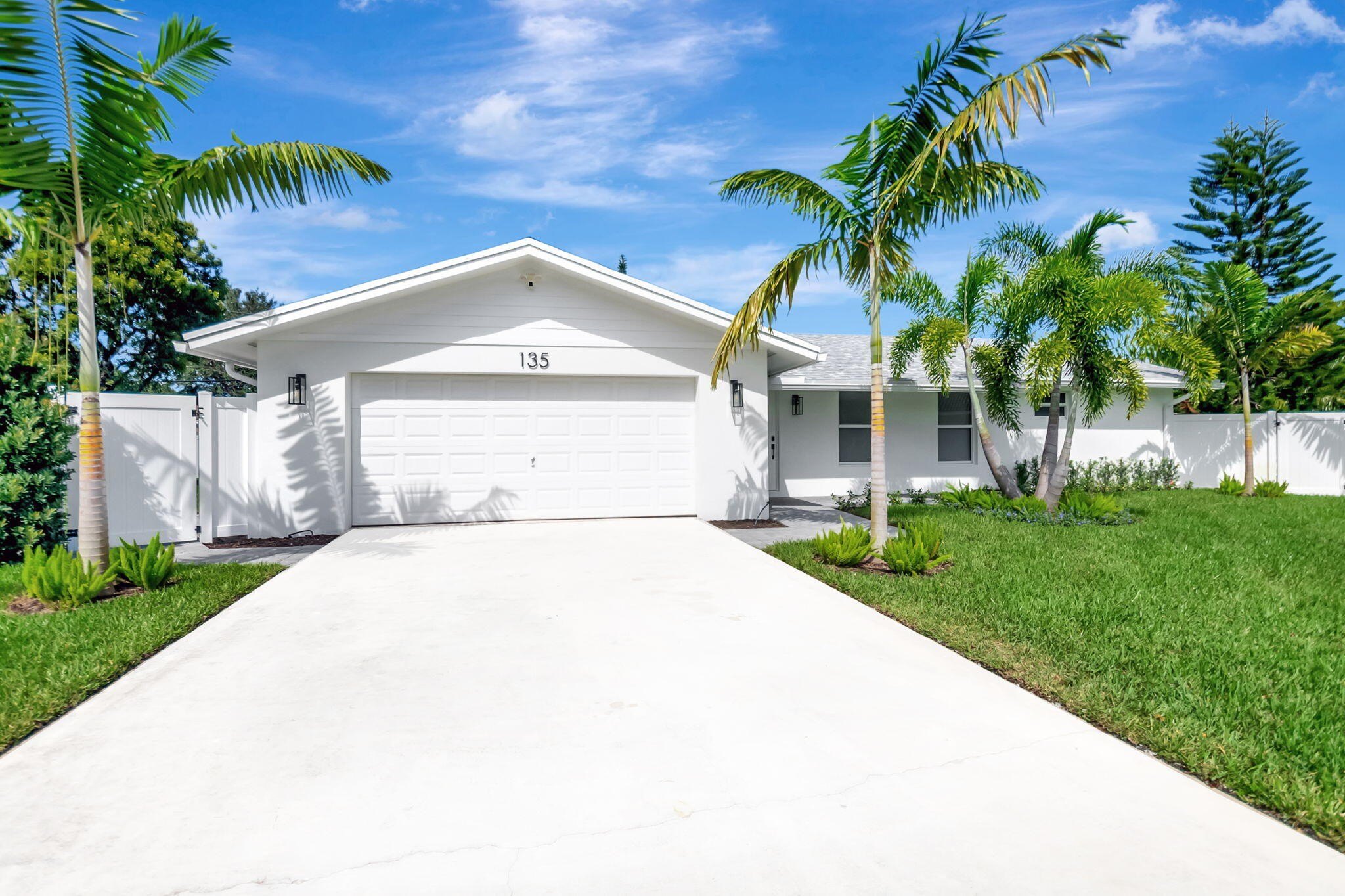 Boynton Beach, Florida, 33435, United States, 3 Bedrooms Bedrooms, ,2 BathroomsBathrooms,Residential,For Sale,1987392