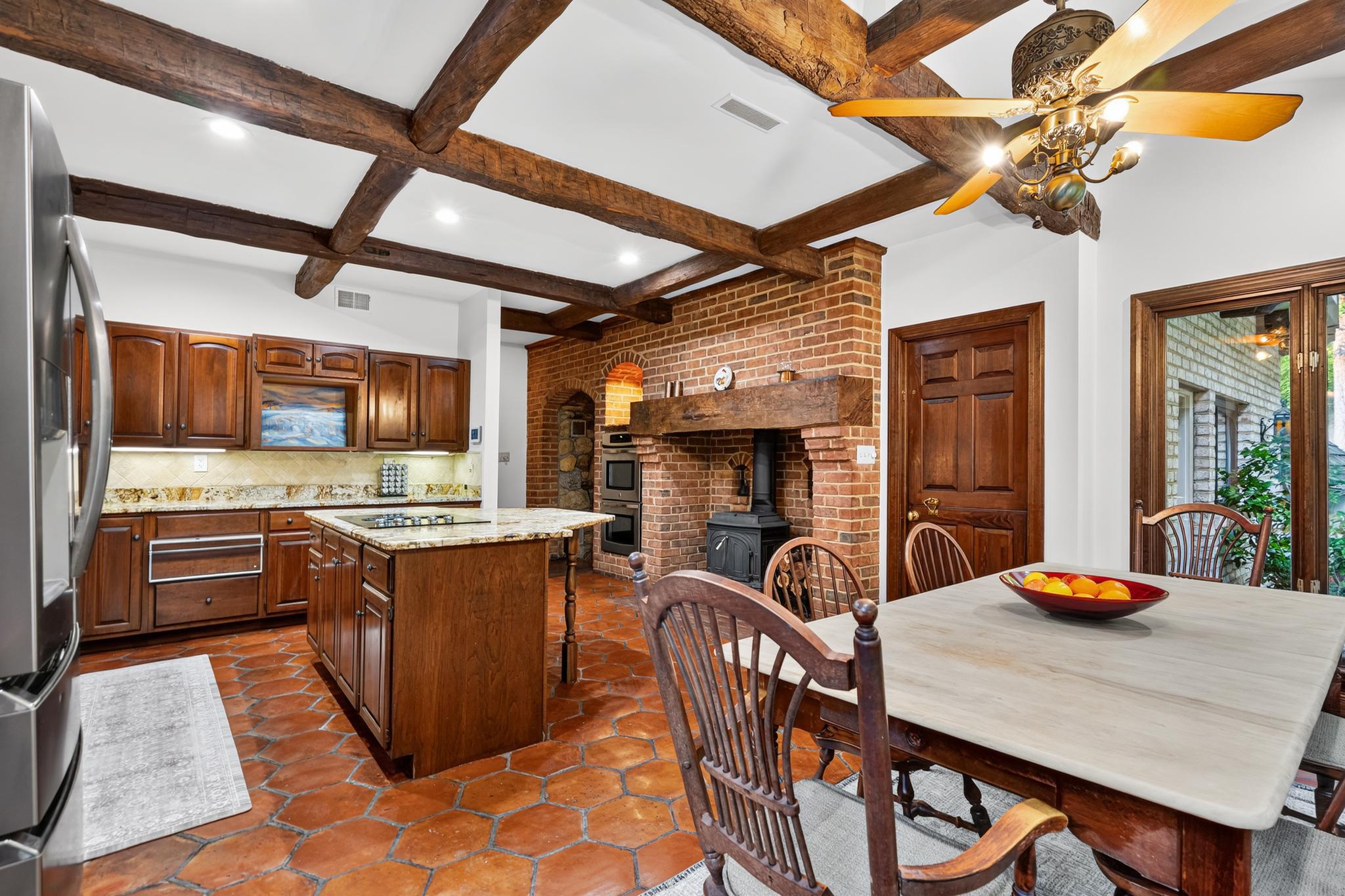  10217 Cedar Pond Drive, Vienna, VA, 22182 - 物件實景