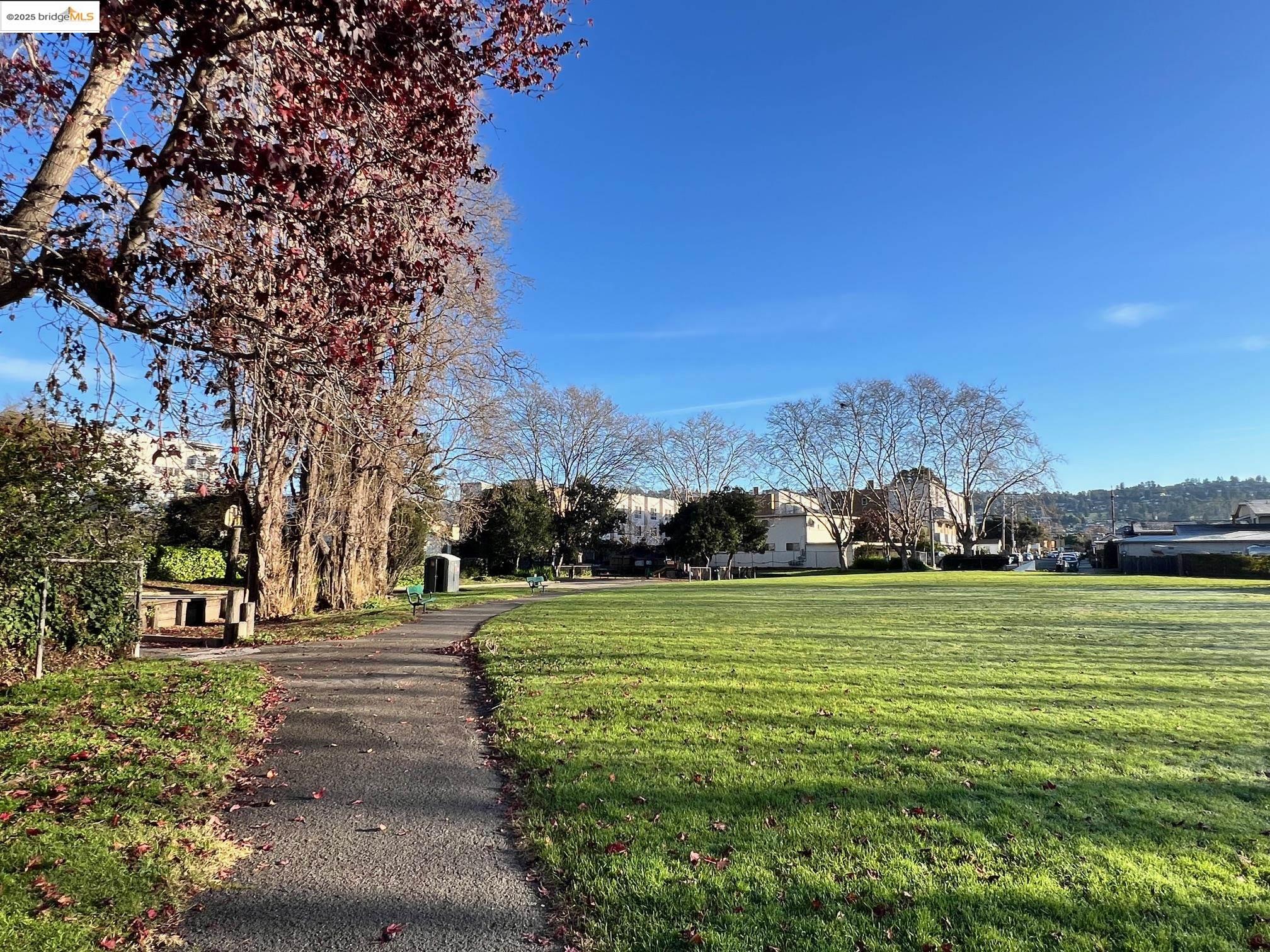 El Cerrito, California, 94530, United States, 3 Bedrooms Bedrooms, ,3 BathroomsBathrooms,Residential,For Sale,1942255