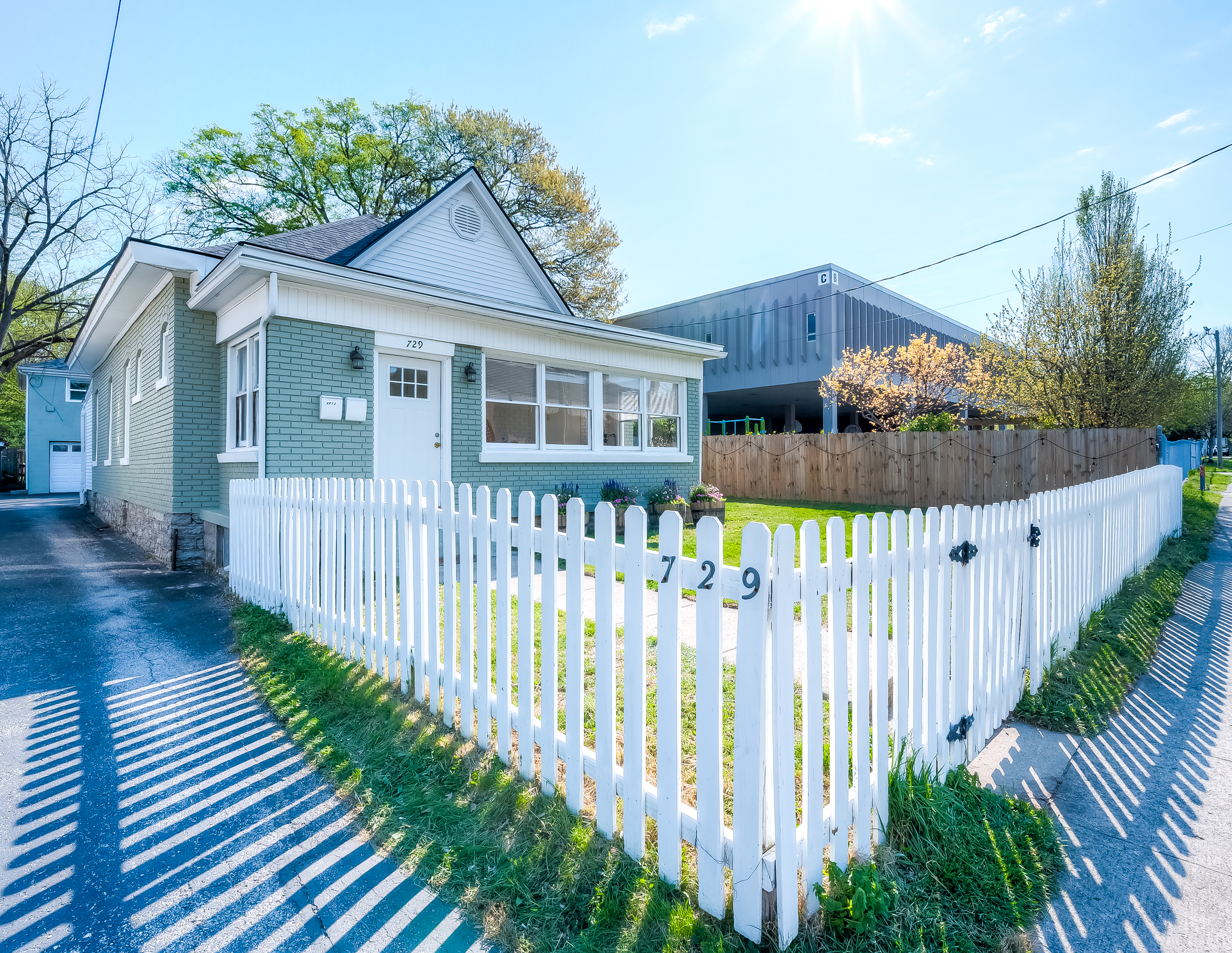  729 Hambrick Avenue - 物件實景