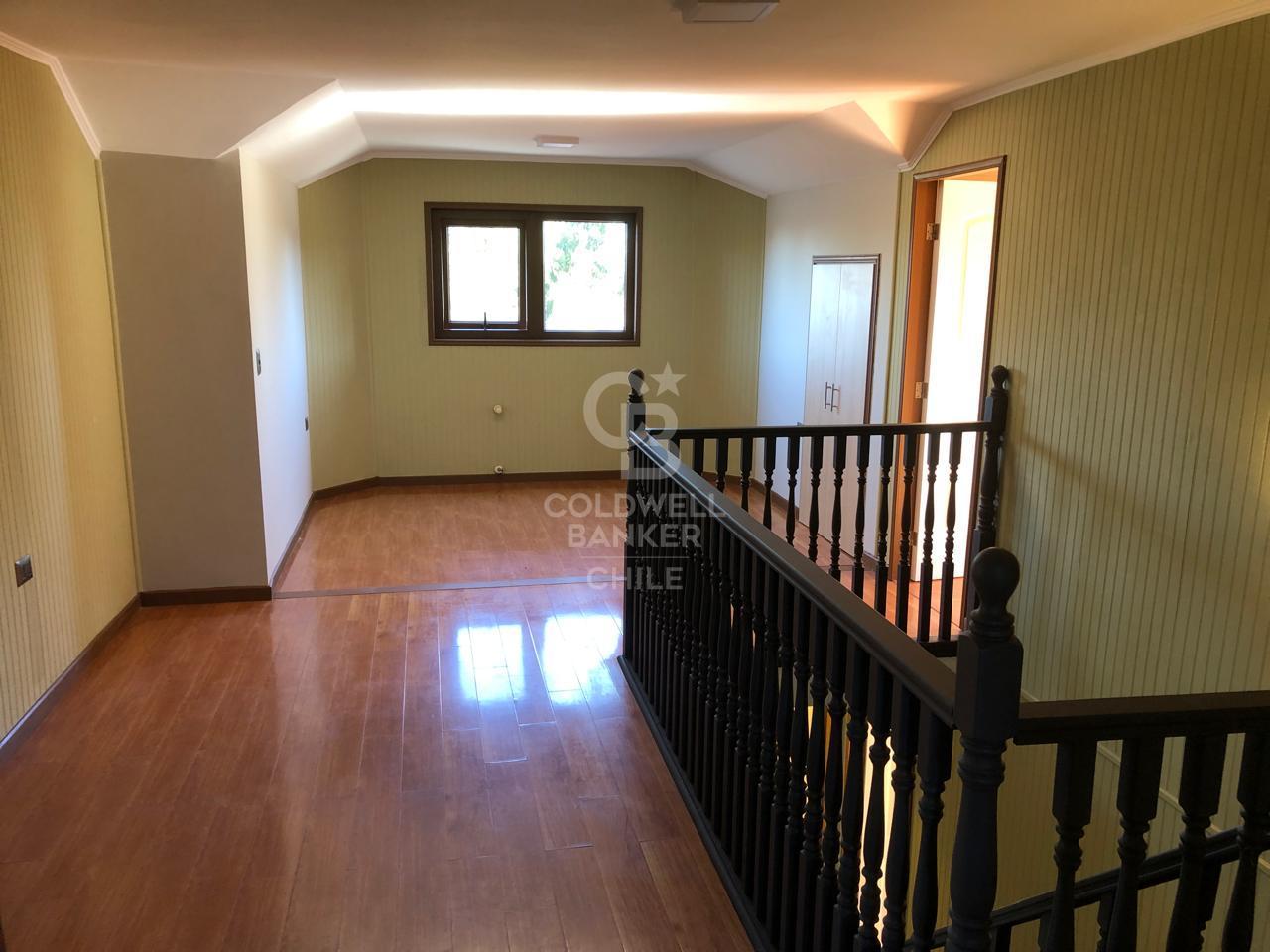 Puerto Varas, Chile, 5 Bedrooms Bedrooms, ,5 BathroomsBathrooms,Residential,For Sale,1957835