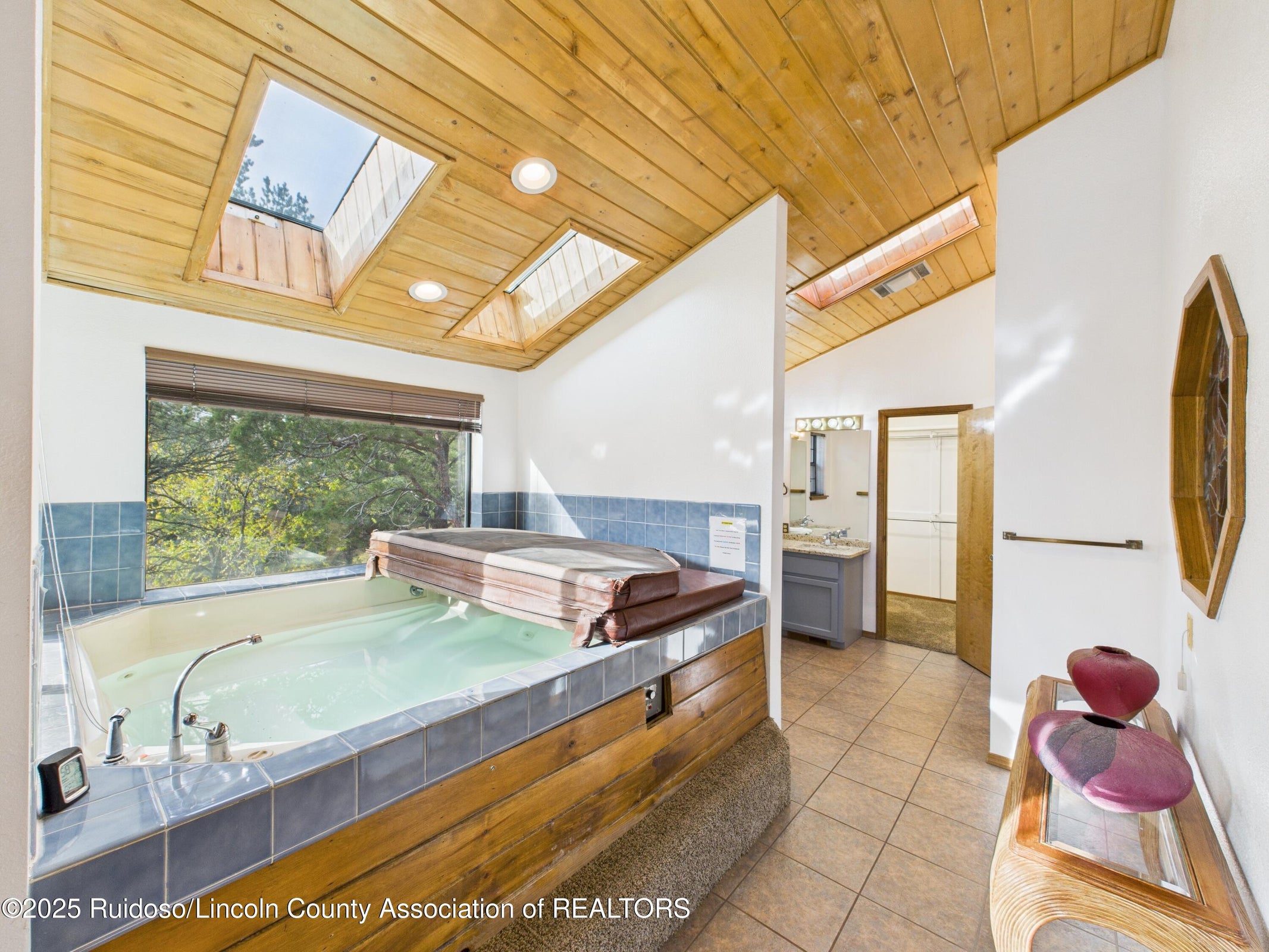 Ruidoso, New Mexico, 88345, United States, 5 Bedrooms Bedrooms, ,4 BathroomsBathrooms,Residential,For Sale,2006103