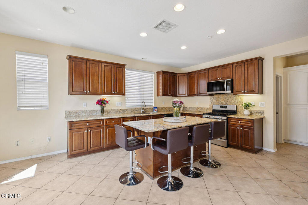 Oxnard, California, 93030, United States, 4 Bedrooms Bedrooms, ,3 BathroomsBathrooms,Residential,For Sale,1921863