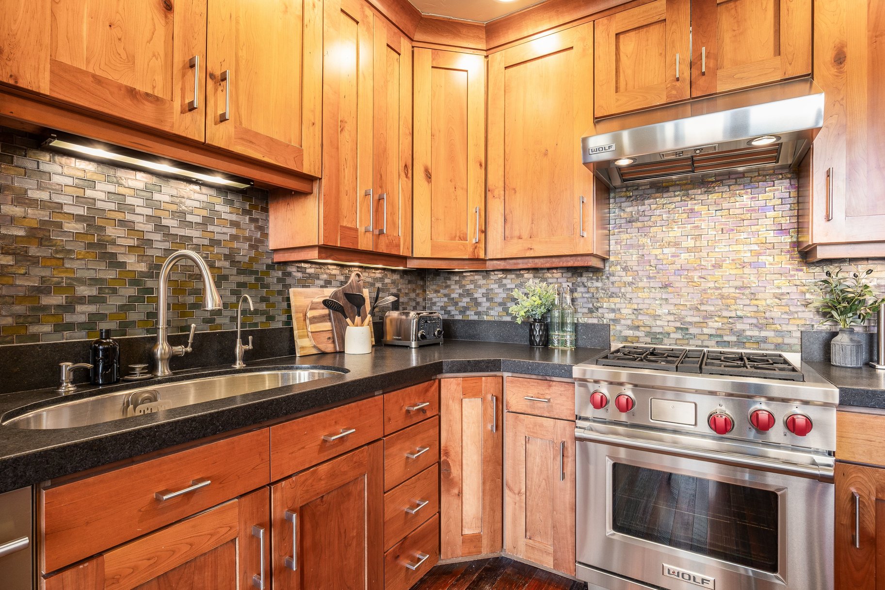  Rare Large Old Town Townhome - 物件實景