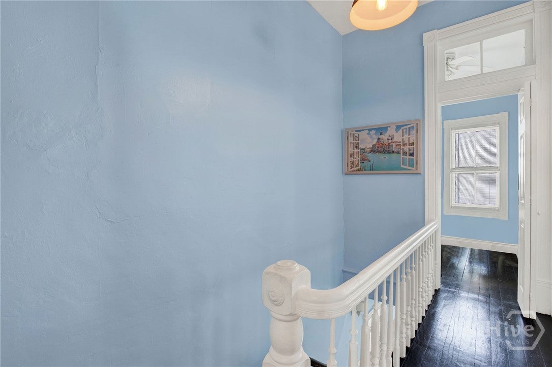 Savannah, Georgia, 31401, United States, 2 Bedrooms Bedrooms, ,3 BathroomsBathrooms,Residential,For Sale,2031134