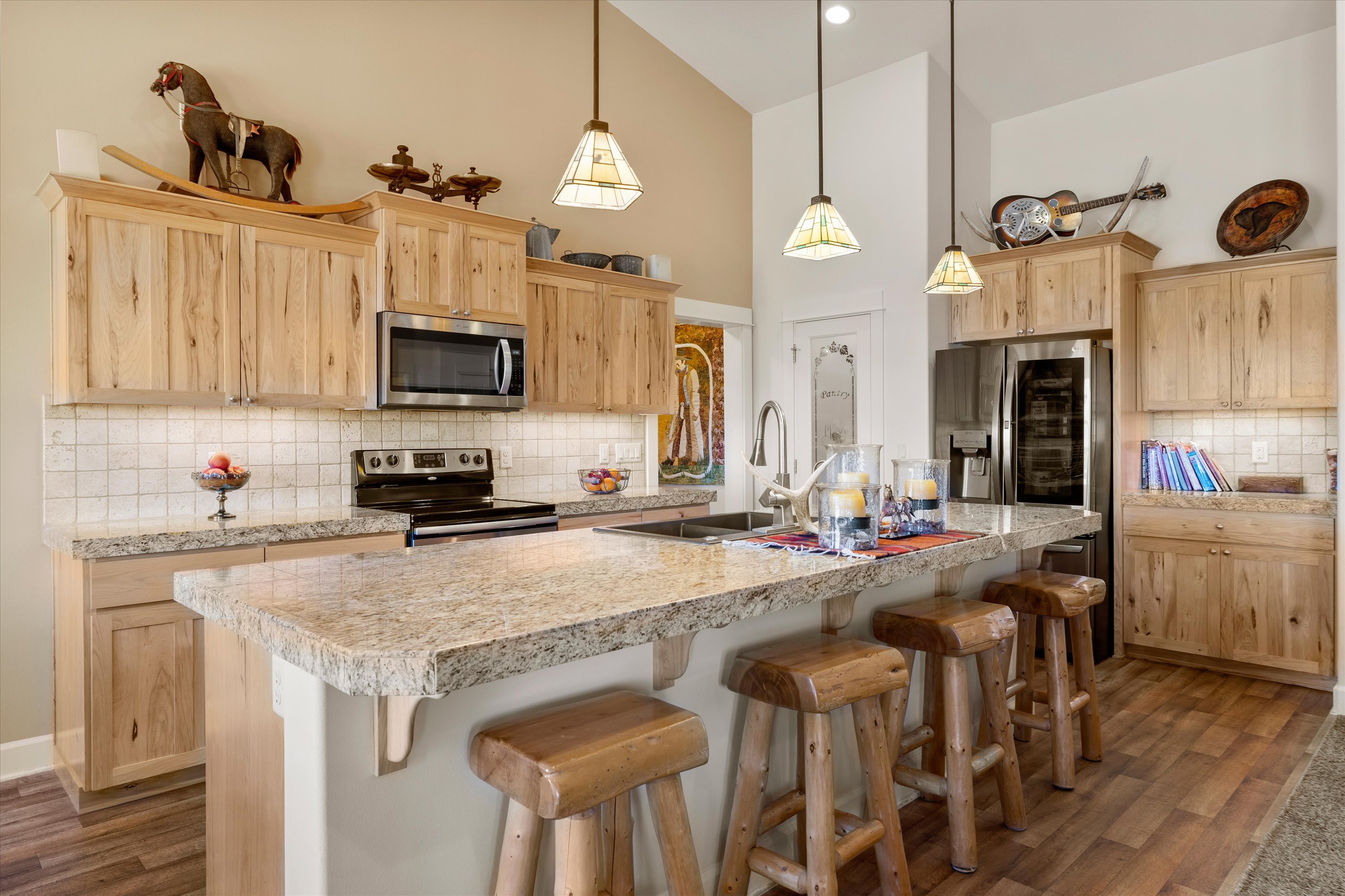 Prineville, Oregon, 97754, United States, 3 Bedrooms Bedrooms, ,2 BathroomsBathrooms,Residential,For Sale,1903367
