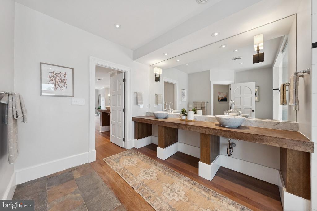 Washington, District of Columbia, 20009, United States, 4 Bedrooms Bedrooms, ,4 BathroomsBathrooms,Residential,For Sale,1902983