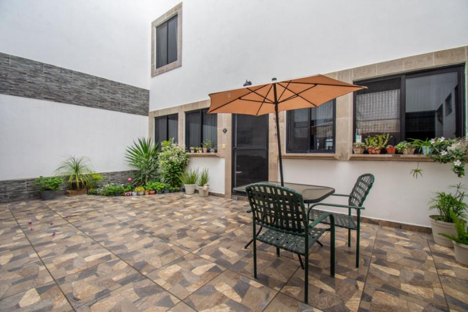 San Miguel de Allende, Guanajuato, 37766, Mexico, 5 Bedrooms Bedrooms, ,3 BathroomsBathrooms,Residential,For Sale,1917919