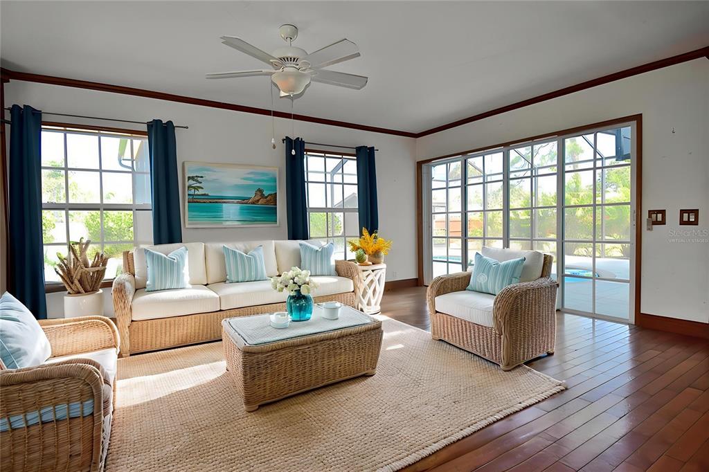 Venice, Florida, 34285, United States, 5 Bedrooms Bedrooms, ,4 BathroomsBathrooms,Residential,For Sale,1907597