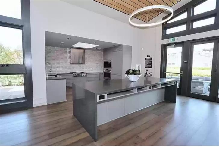 Sacramento, California, 95816, United States, 3 Bedrooms Bedrooms, ,3 BathroomsBathrooms,Residential,For Sale,1916793