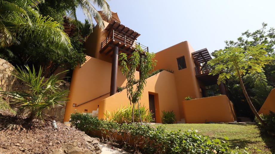 Zihuatanejo de Azueta, Guerrero, 40884, Mexico, 6 Bedrooms Bedrooms, ,10 BathroomsBathrooms,Residential,For Sale,1686440